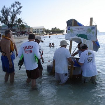Larry_Grand_Cayman_070301 294 Larry_Grand_Cayman_070301 294