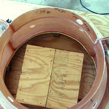 minibay_flange_pour_base_inside_mold_view_1